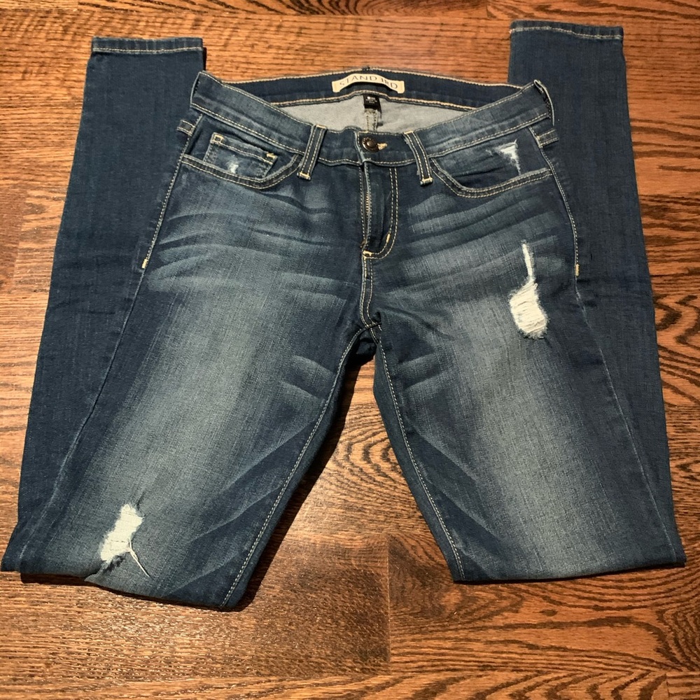 Frayed skinny jeans